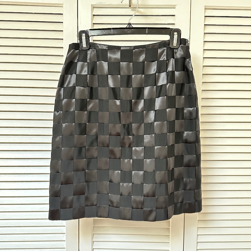 J McLaughlin Woven Check Harlequin Skirt Black Satin Side Zipper Size 8